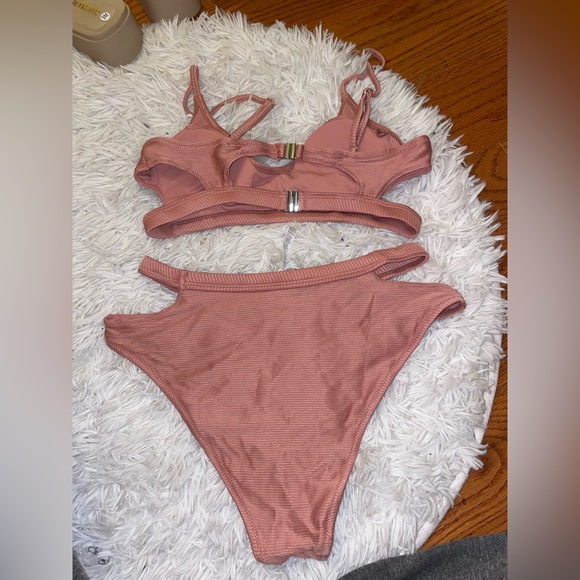 Cupshe bikini! - Picture 2 of 2